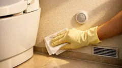 トイレのニオイが消えない原因は壁と床かも 見直したい掃除の盲点4つ