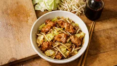 焼肉のたれ一本で味が決まる：豚肉とキャベツの簡単炒め（フライパンひとつ）